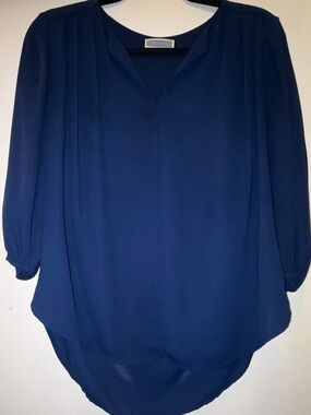 Pleione Navy V-Neck Three-Quarter Sleeve Woven Blouse
